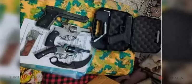 CR